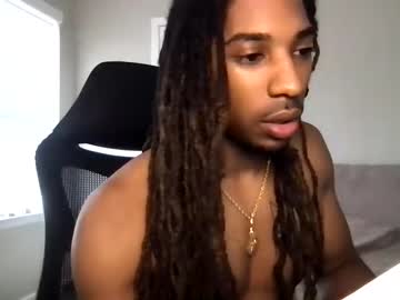 man cam b8nbust image #3292601
