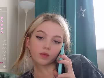 girl cam small_blondee image #3550513