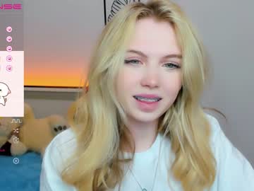 girl cam small_blondee image #2474969