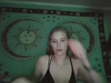 girl cam stonerbabe1313 image #4676727