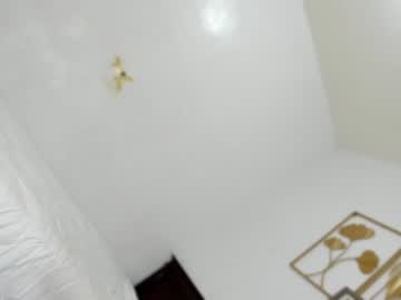 tranny cam maiashots346 image #3974071