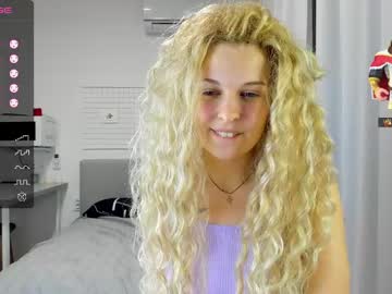 girl cam mila_martella2004 image #3450890