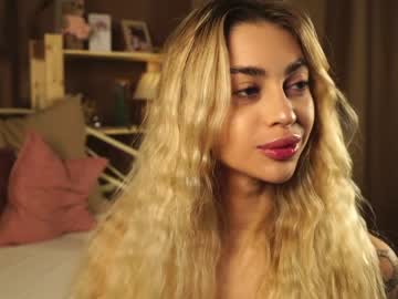 girl cam cuteelsa_ image #3578527