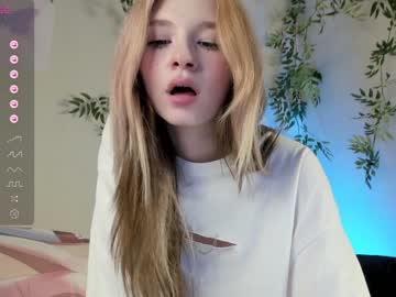 girl cam shycinderella image #4301574