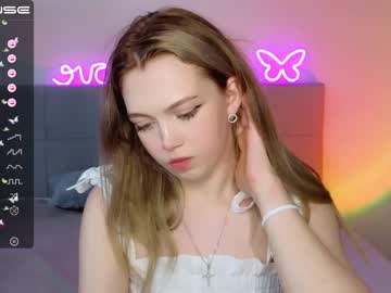girl cam small_blondee image #3069008