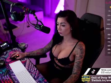 girl cam evelyne92 image #2374543