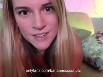 girl cam bananascoconutz image #2934093