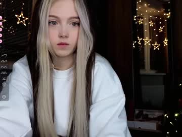 girl cam small_blondee image #3945087