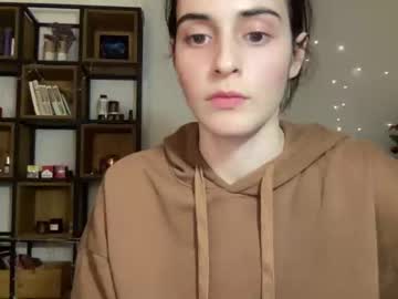 girl cam wonderland_stia image #4078557