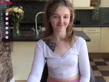 girl cam lucydelovely image #2645129