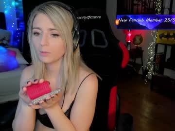 girl cam kimilee22 image #3417998