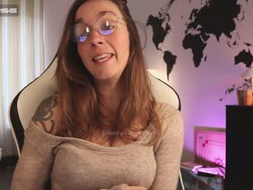 girl cam liaisonsdangereuses image #2402471