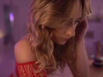 girl cam hannahjames710 image #2982822