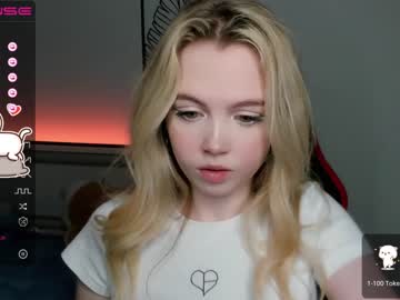 girl cam small_blondee image #2464915