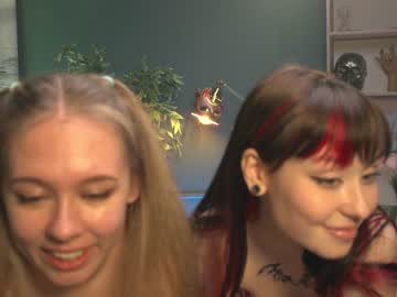 girl cam ella_knockers_xl image #1079195