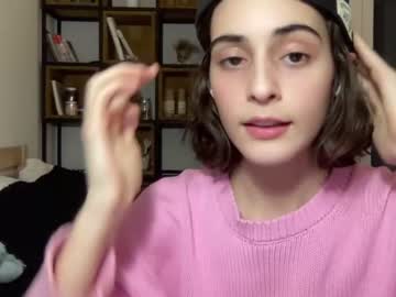 girl cam wonderland_stia image #3666078