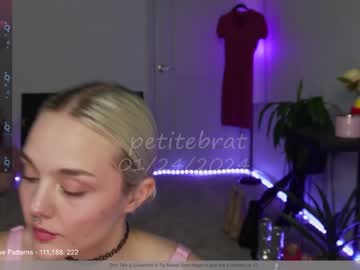 girl cam petitebrat image #4121395