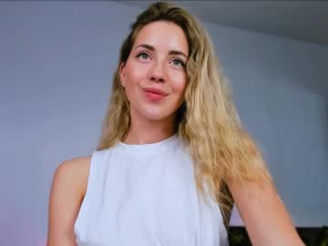 girl cam emmi_rosee image #2779186