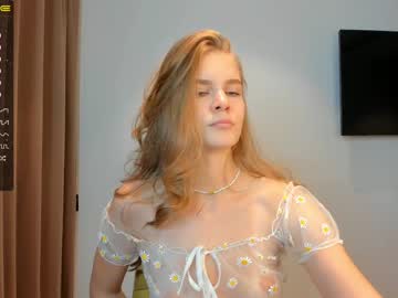girl cam carolynsveronica image #3344832
