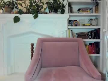 girl cam pretendlunch image #3119839