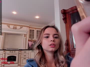 girl cam misss_vikki image #859278