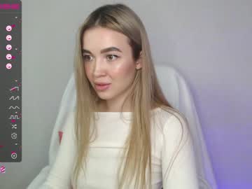 girl cam yourvirusqueen_ image #1507907