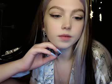 girl cam small_blondee image #3777765