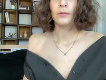 girl cam wonderland_stia image #3766053