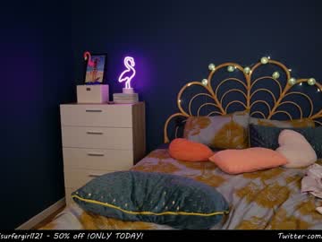 girl cam surfergirl121 image #2842346