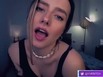 girl cam _yvie_ image #3679722