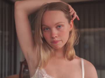 girl cam bibi_it_is image #2401814