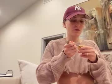 girl cam petitfreak69 image #4664291
