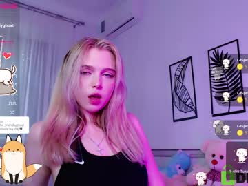 girl cam small_blondee image #2244599