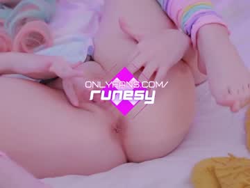 girl cam runesy image #4328071