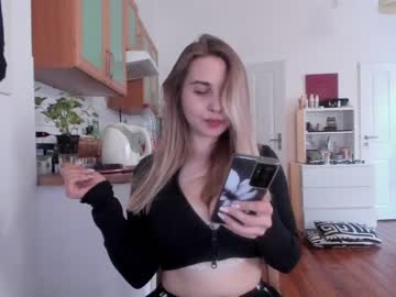 girl cam sweetmila1 image #2721378