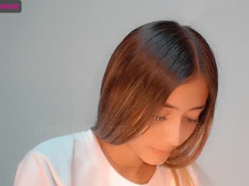 girl cam gummy_bear7 image #354428