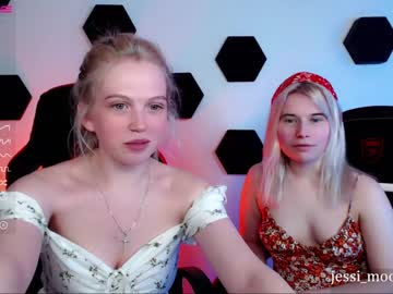 girl cam small_blondee image #2715675