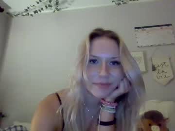 girl cam xprettyinpinkx image #3010389