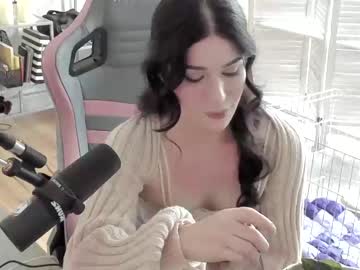 girl cam evelynclaire image #2737638