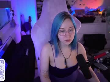 girl cam blue_mooncat image #4588076