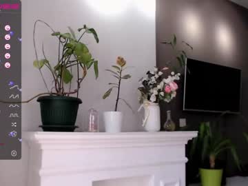 girl cam small_blondee image #1308366