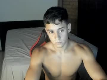 man cam tairoanddagnye image #2344777