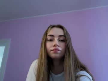 girl cam strawberryjamx image #3388217