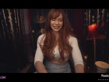 girl cam lucieoude_ image #1057814