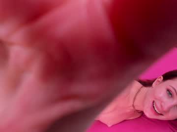 girl cam queenieandliam image #440509