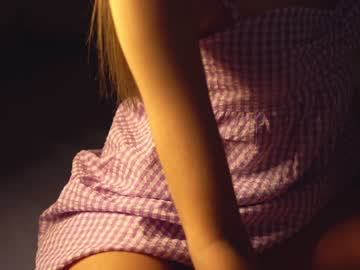 girl cam cuteelsa_ image #4047888
