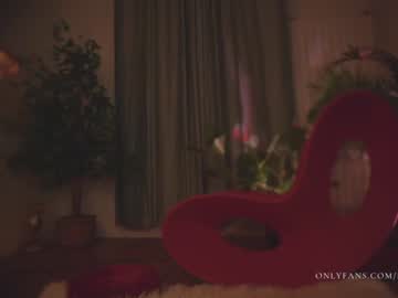 girl cam lucieoude_ image #2114182