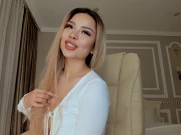girl cam bae_suz image #692534