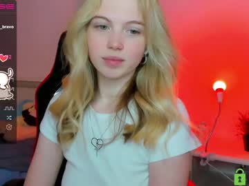 girl cam small_blondee image #2453913