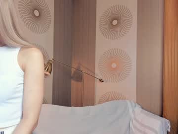 girl cam nectar_peach image #4554037